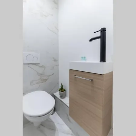 Daire Grands Boulevards - 32 - *